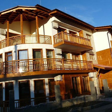Yuliya Guest House サパレヴァ・バニャ エクステリア 写真