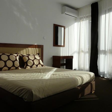 Yuliya Guest House サパレヴァ・バニャ エクステリア 写真