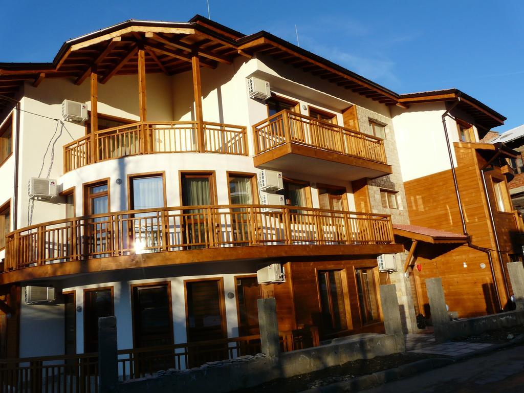 Yuliya Guest House サパレヴァ・バニャ エクステリア 写真