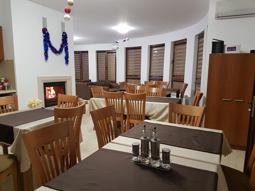 Yuliya Guest House サパレヴァ・バニャ エクステリア 写真
