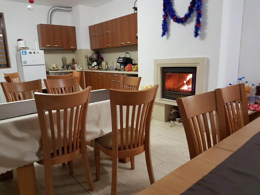 Yuliya Guest House サパレヴァ・バニャ エクステリア 写真