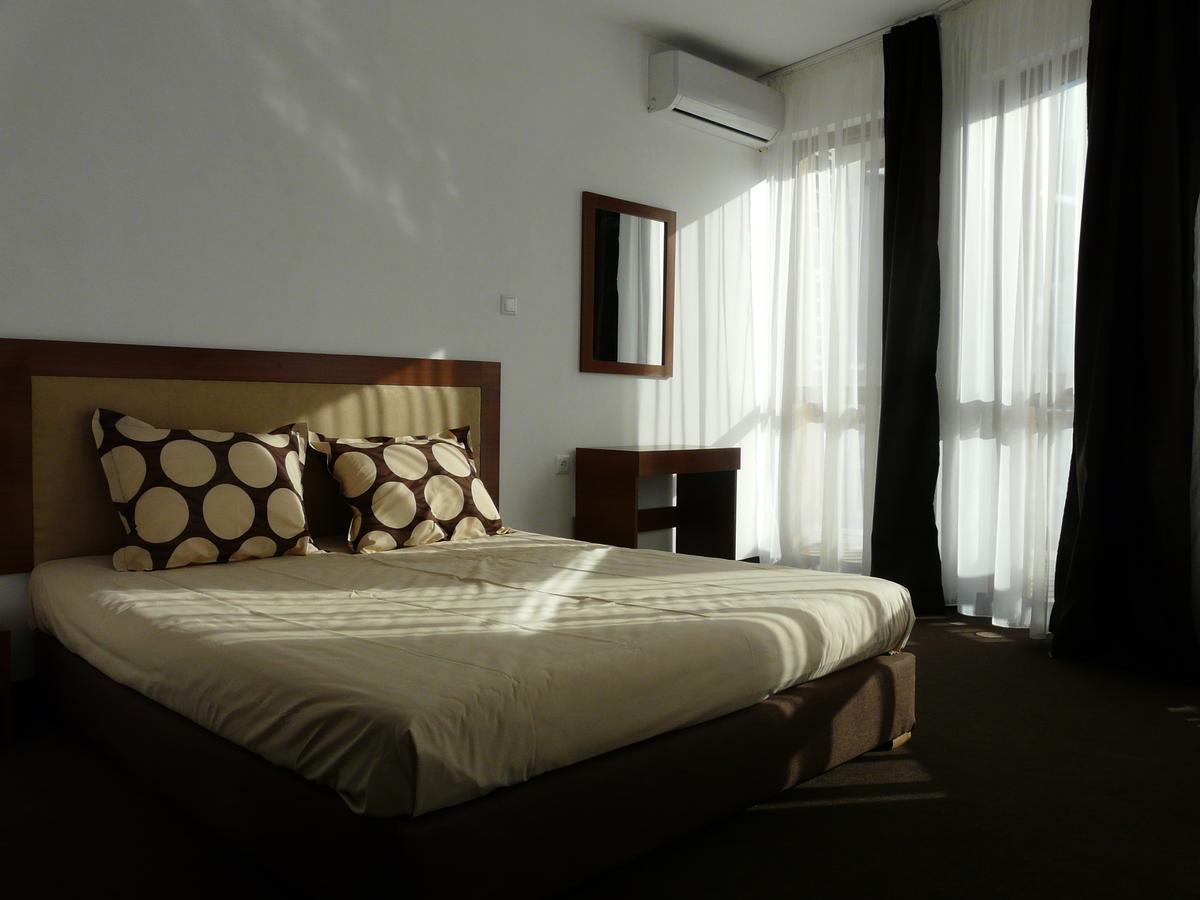 Yuliya Guest House サパレヴァ・バニャ エクステリア 写真